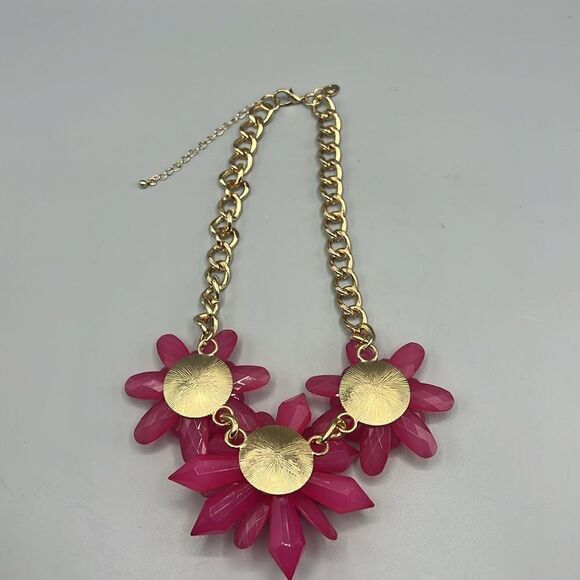 Charming Charlie Pink Flowers Gold-Tone Chain Statement Necklace - Picture 5 of 6